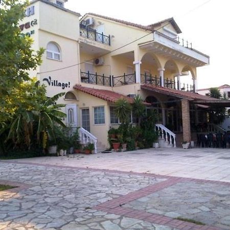 איגומניטסה The Village מראה חיצוני תמונה